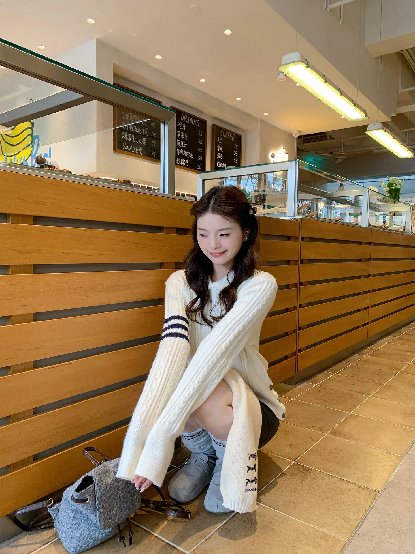 프레피 폴드 칼라 꽈배기 니트 상세 이미지 7