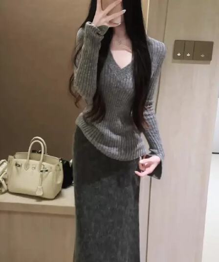 한 부서 회색 깊은 V 넥 니트 스웨터 스웨터 여자 조기 가을 몸매 가꾸기 슬림해 보이는 인사이드 가져 가라. 부드러운 찹쌀 긴팔 만나는 맨위