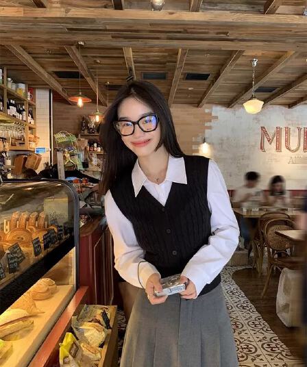 학원 스타일 양모 베스트 오픈 가디건 여성 몸매 가꾸기 슬림해 보이는 꽈배기 스웨터 어깨 V넥 니트 스웨터 조끼 쇼트 스타일 봄