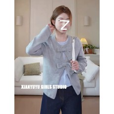 批发韩版小个子秋冬新款上衣女设计感蝴蝶结假两件毛衣针织衫显瘦毛衫