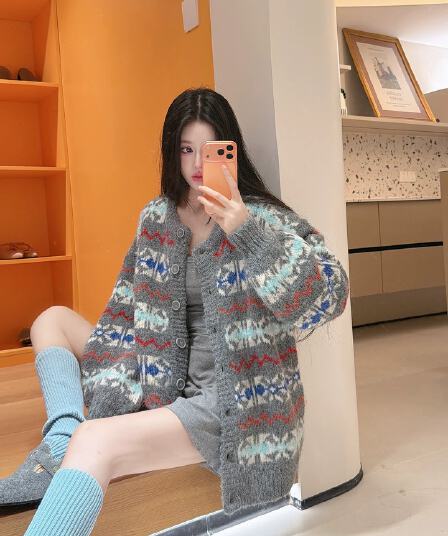가을 겨울 한 부서 레트로 공정한 섬 스웨터 여자 싱글 줄 버튼 오픈 가디건 중간 길이 느긋한 디자인 센스 포함 양모 재킷