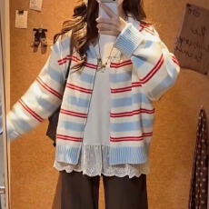 批发韩系温柔风撞色条纹连帽毛衣外套女秋冬宽松休闲显瘦百搭针织开衫