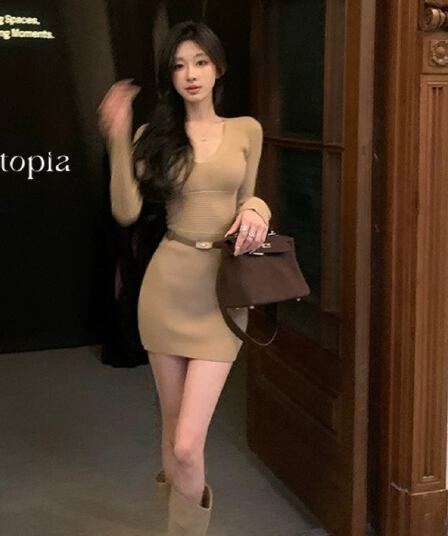 V넥 허리 수축 슬림해 보이는 니트 여성 드레스 품격 몸매 가꾸기 미니 스커트 만나는 타이트 스커트