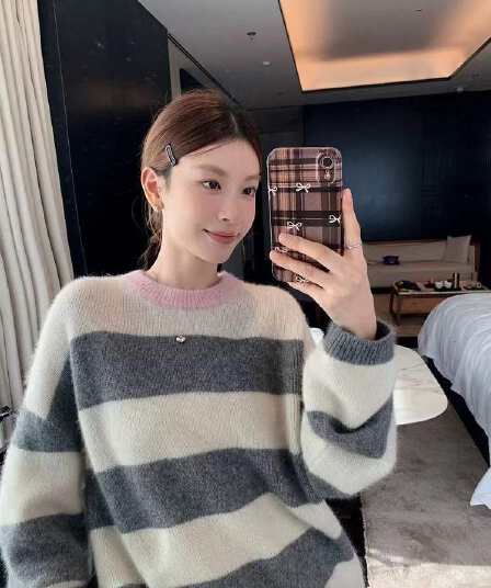 북극 플러시 배색 클립 기사 색상 실 연령 감소 보온 니트 라운드 넥 스트라이프 스웨터