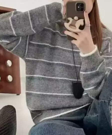 양 타조 울 한국 스타일 느긋한 바람 회색 스트라이프 라운드 넥 풀오버