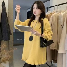批发<b class='q'>甜美</b>风灰色波点圆领长袖套头毛衣女冬季中长款针织衫宽松休闲上衣