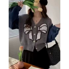 批发假两件蝴蝶结针织开衫女V领牛仔拼接宽松减龄毛<b class='q'>衣外套</b>