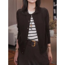 批发千柏年老钱风<b class='q'>假两件</b>羊毛针织开衫女圆领纽扣条纹毛衣外套