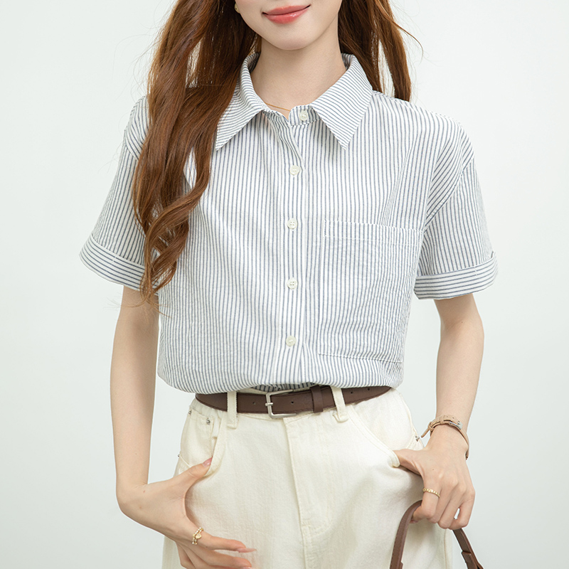 실사 일본식 스트라이프 POLO 칼라 싱글 줄 버튼 여성 셔츠 여름 디자인 센스 주머니 반팔 맨위