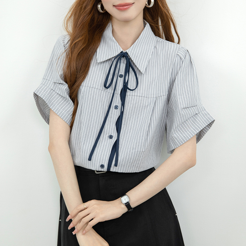 실사 여름 새로운 교 자본금 면접 나비 넥타이 스트라이프 여성 셔츠 학원 스타일 출퇴근 착용 가져 가라. 반팔 긍정적 인 로드 중 셔츠