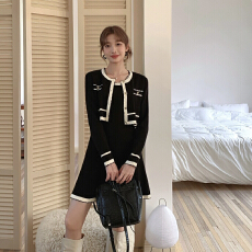 批发商场<b class='q'>正品</b>24网红爆款套装小香风外套针织背心<b class='q'>连衣裙</b>两件套