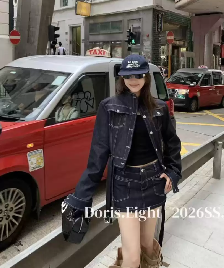 doris eight 2026 가을 새로운 레트로 스탠드 칼라 데님 짧은 외투 반신 스커트 미니 스커트 투피스 세트