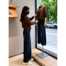 批发秋季今年流行的漂亮小香风超好看短款咖色外套女<b class='q'>春秋</b>2025新款爆