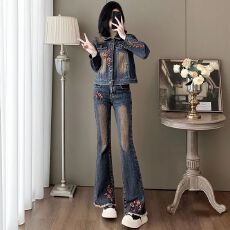 批发早春新款刺<b class='q'>绣花</b>朵脚口毛边微喇叭裤牛仔外套复古修身时尚套装