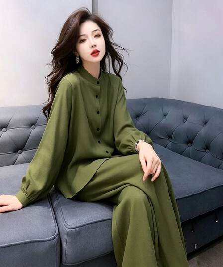 2026 년 봄 여름 스탠드 칼라 셔츠 와이드 레그 팬츠 작은 키 디스플레이 높음 투피스 세트 빛 국풍 패션 착용 가져 가라. 세트 여성