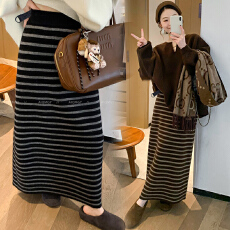 批发现孕妇黑<b class='q'>色</b>条纹针织半身裙女秋冬新款设计感高腰显瘦<b class='q'>中长款</b>直筒裙