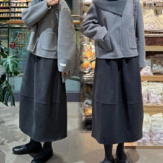 批发现孕妇深灰色花苞半身裙女秋冬2025新款毛呢遮垮显瘦<b class='q'>百搭</b>中长伞裙