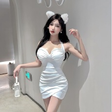 批发实拍纯欲风交叉挂脖<b class='q'>吊带</b><b class='q'>连衣裙</b>女新款性感收腰显瘦包臀短裙