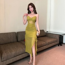 批发实拍名媛风扭结性感低胸吊带裙女气质修身不规则下摆包臀连衣裙