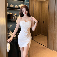 批发实拍方领网纱短袖<b class='q'>连衣裙</b>收腰显瘦开叉包臀裙设计感小众约会小礼裙