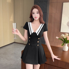 批发实拍海军领撞色百褶连衣裙学院风甜辣收腰显瘦约会聚会小裙子