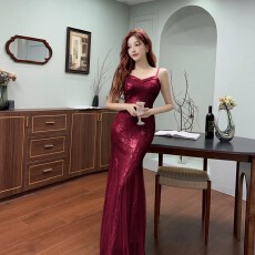 批发实拍 轻奢晚<b class='q'>礼服</b> 亮片吊带鱼尾<b class='q'>礼服</b>裙宴会年会主持修身长款晚<b class='q'>礼服</b>