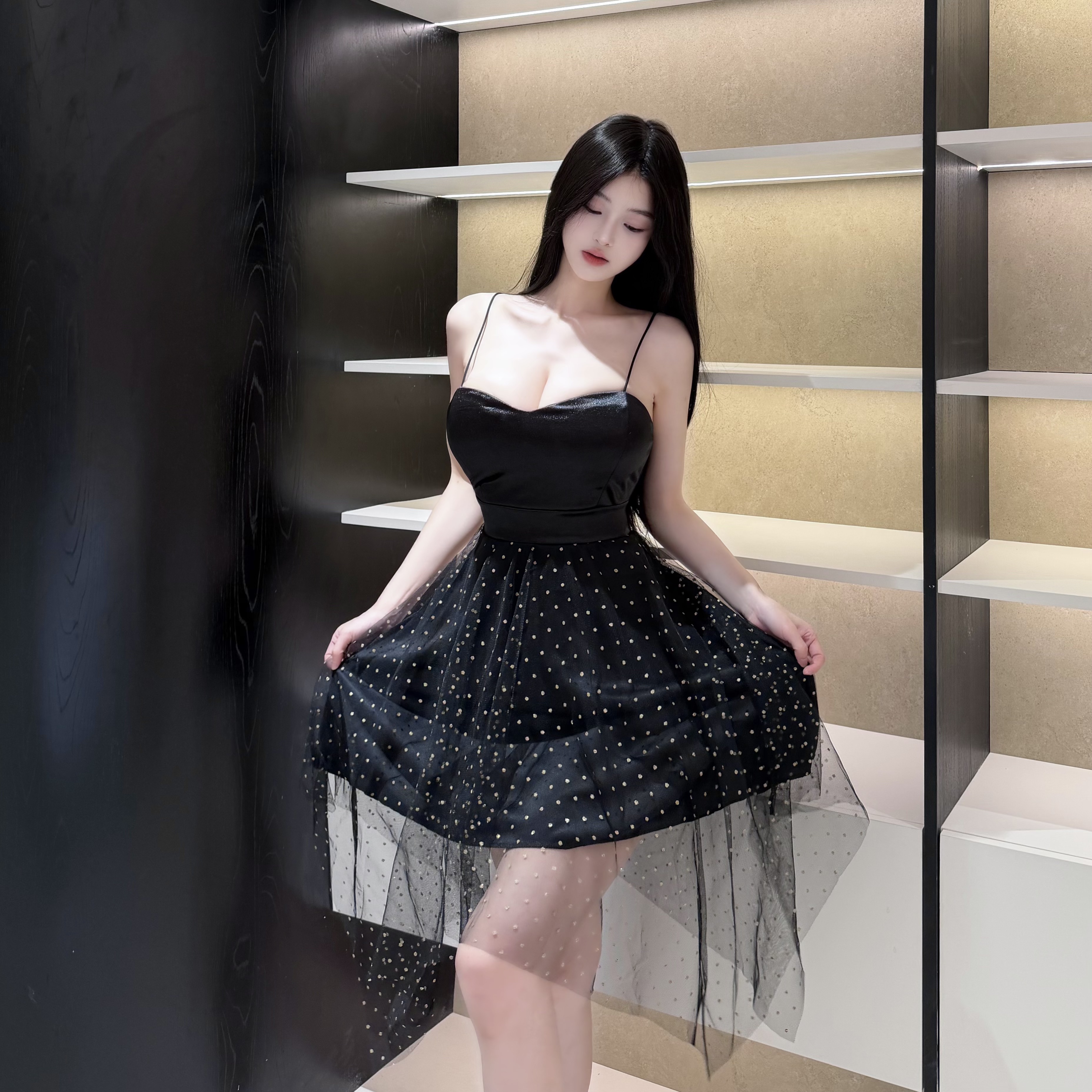 실사 슬립 여성 드레스 새틴 도트 무늬 망사 불규칙 허리 수축 슬림해 보이는 순수한 욕망 바람 퍼프 미니 스커트