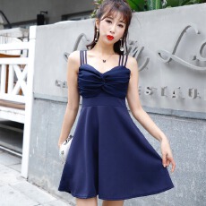 批发实拍扭结 V 领双吊带连衣裙 收腰显瘦 A 字摆短款<b class='q'>小礼服</b>