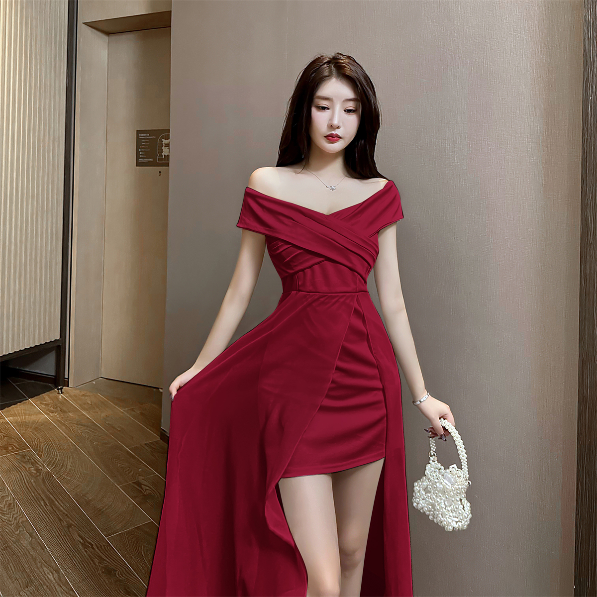 실사 튜브탑 스타일 오프숄더 드레스 쉬폰 패치워크 트임 롱 코트 품격 빛 요리 한 바람 데이트 예복 치마