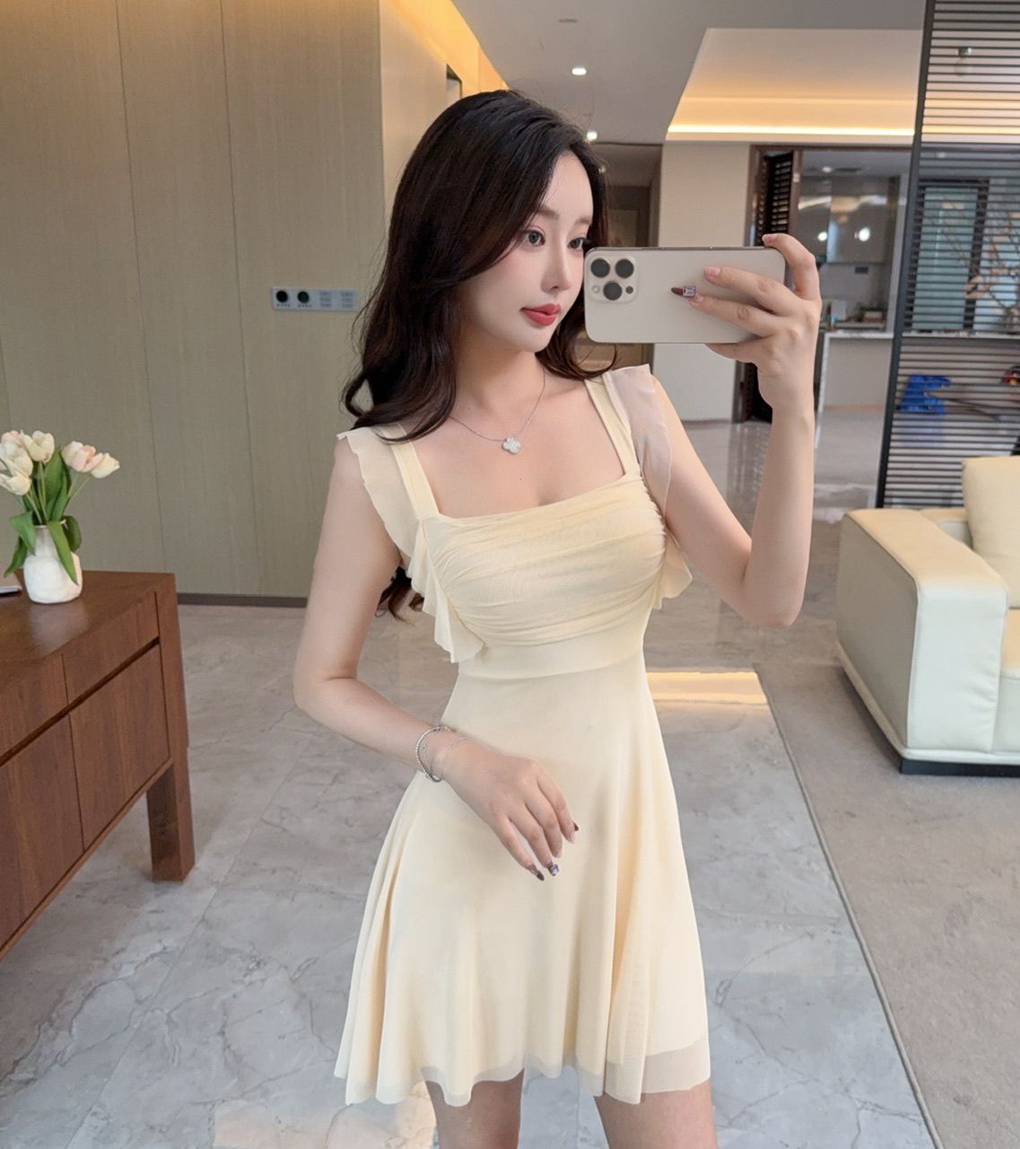 실사 부드러운 바람 광장 칼라 망사 여성 드레스 여름 새로운 허리 수축 슬림해 보이는 품격 작은 날다 소매 한 마디 미니 스커트