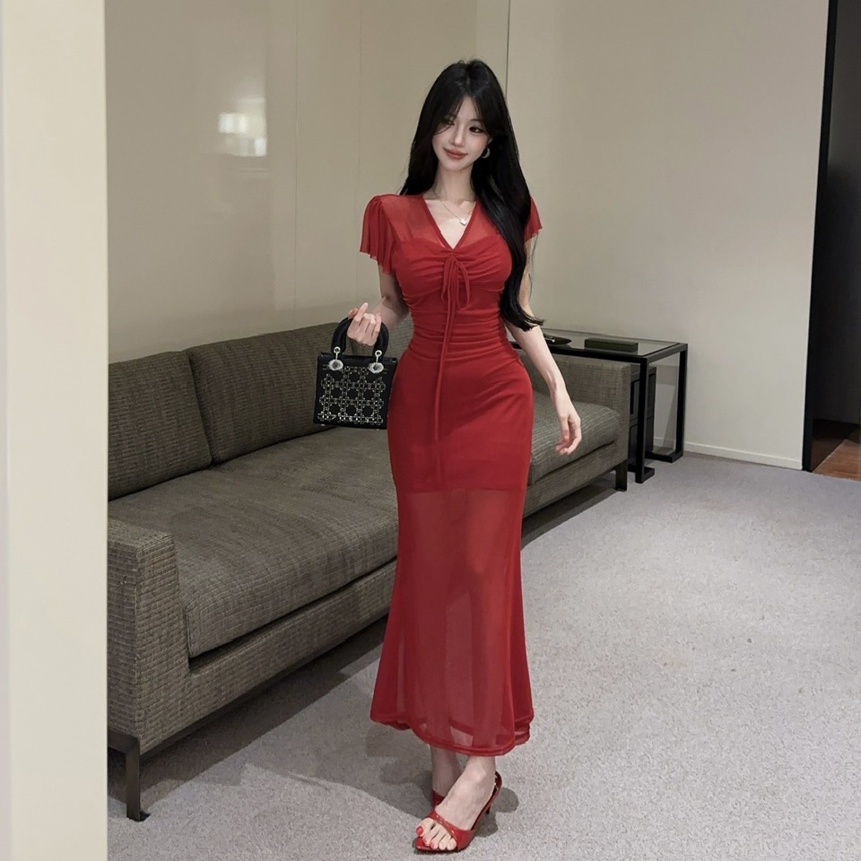 실사 순수한 욕망 로얄 자매 망사 드레스 V넥 펌프 Pleat 반팔 시스루 몸매 가꾸기 인어 꼬리 롱 코트 데이트 예복 치마