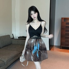 批发实拍辣妹纯欲风蕾丝拼接吊带短裙扎染渐变收腰显高花苞蓬蓬连衣裙