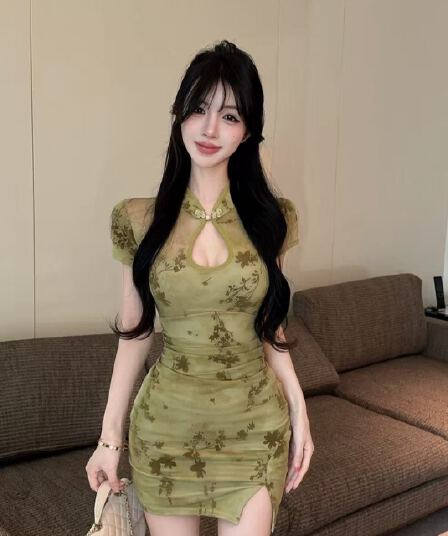 실사 새로운 중식 개선 치파오 드레스 스탠드 칼라 단추 홀로우 아웃 반팔 프린트 주름 트임 타이트 스커트 미니 스커트