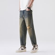 批发实拍2026夏季薄款复古港风潮流破洞宽松直筒微锥形牛仔裤男