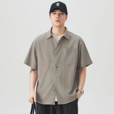 批发实拍2026夏季新款潮牌不规则设计感短袖<b class='q'>衬衫</b><b class='q'>男</b>士日系五分袖<b class='q'>衬衣</b>