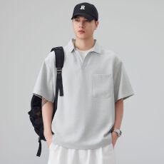 批发实拍2026夏季新款V领套头短袖<b class='q'>衬衫</b><b class='q'>男</b>士日系简约五分袖翻领T恤衫