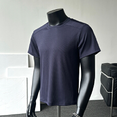 实拍2026夏季薄款冰丝垂坠短袖T恤男通勤休闲百搭圆领半袖上衣