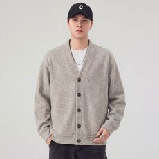 批发实拍秋冬新款开衫针织卫衣男重磅V领日系复古毛衣<b class='q'>外套</b><b class='q'>男士</b><b class='q'>夹克</b>衫