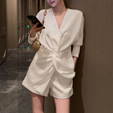 批发官图 春夏设计师时尚感显瘦百搭黑白上衣<b class='q'>短裤</b><b class='q'>套装</b>