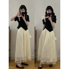 批发实拍大码法式温柔风设计感绑带露肩上衣+蕾丝拼接半身裙两件套