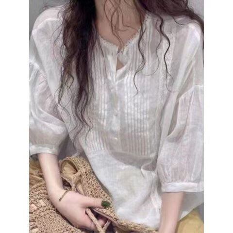 여름 프랑스식 문예 달콤함 표지 고기 슬림해 보이는 레이스 레이스 싱글 줄 버튼 5 점 소매 여성 셔츠 면 린넨 맨위 트렌디