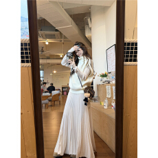 批发实拍实价 慵懒风针织高领白色马甲针织打底上衣百褶<b class='q'>半身裙</b>三件套