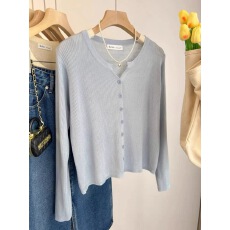 批发正肩奶蓝色短款<b class='q'>针织</b>外套女早秋长袖开衫薄款小香风内搭打底衫上衣