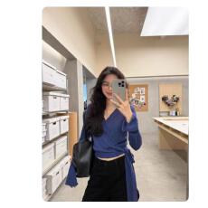 批发蓝色高级气质短款上衣女<b class='q'>夏季</b>轻薄长袖针织衫薄款<b class='q'>上装</b>打底衫