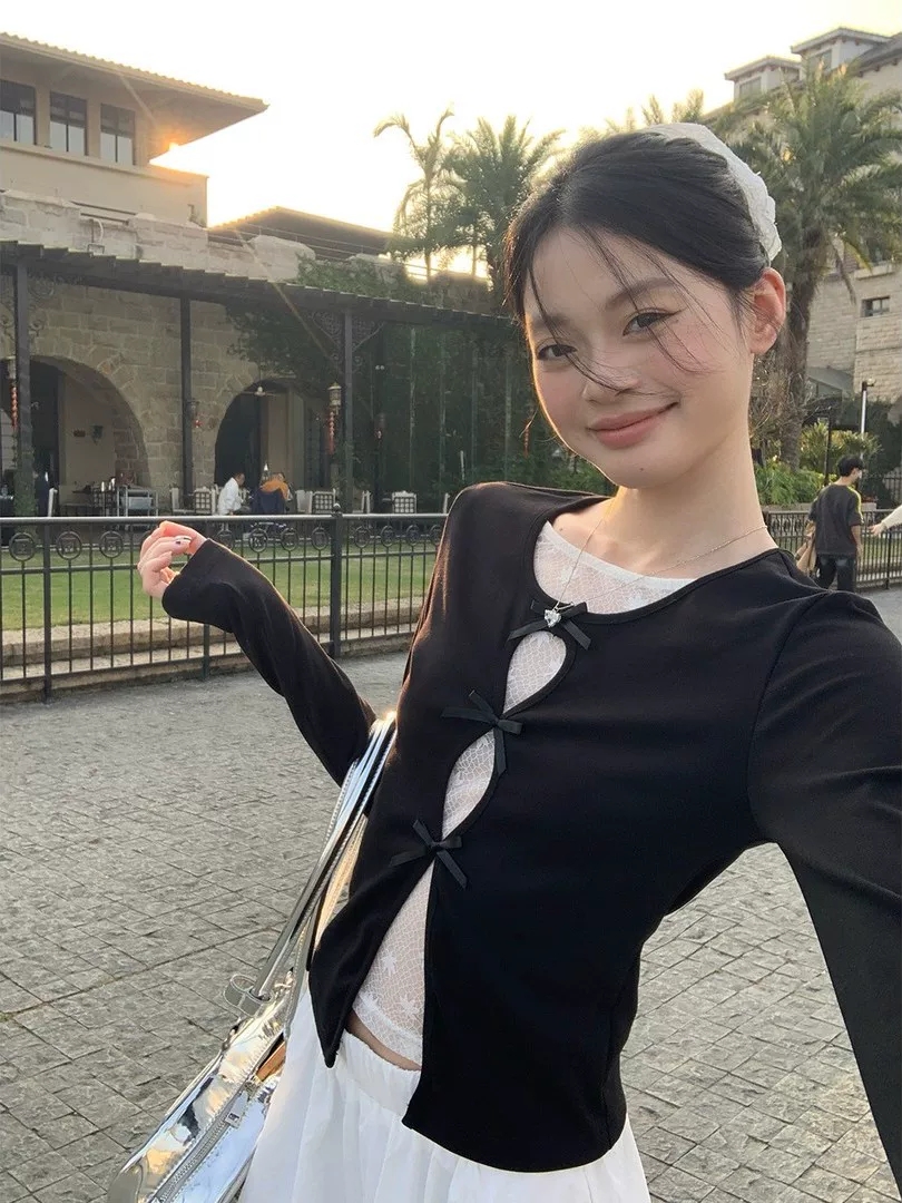 검정색 달콤한 핫걸 나비 매듭 레이스 조각 긴팔 티셔츠 여성 봄 인사이드 가져 가라. 몸매 가꾸기 페이크 레이어드 만나는 맨위
