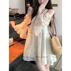 批发THETURE橡果少女连衣裙早秋2025新款露肩碎花长袖宽松显瘦设计感