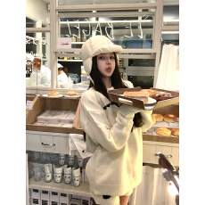 批发titi小姐姐【怦然爱恋】套装女<b class='q'>秋</b>冬奶白色羊毛提花毛衣短裤两件套