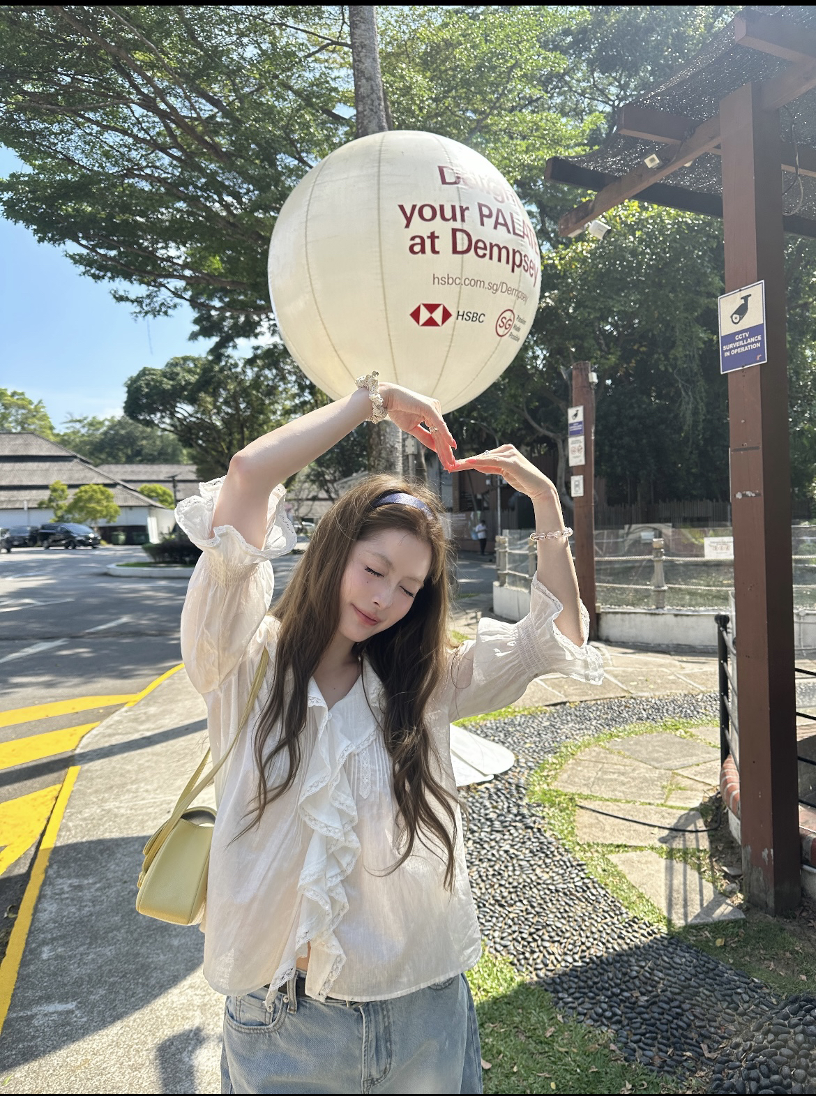 프랑스식 V넥 프릴 레이스 여성 셔츠 여름 얇은 스타일 거품 소매 부드러운 바람 품격 다용도 화이트 자외선 차단