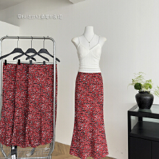 批发早秋100%桑蚕丝法式红French Red鱼尾半身裙