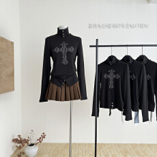 批发高领毛边暗调印花烫钻套指弹力修身朋克长袖<b class='q'>T</b><b class='q'>恤</b>打底衫